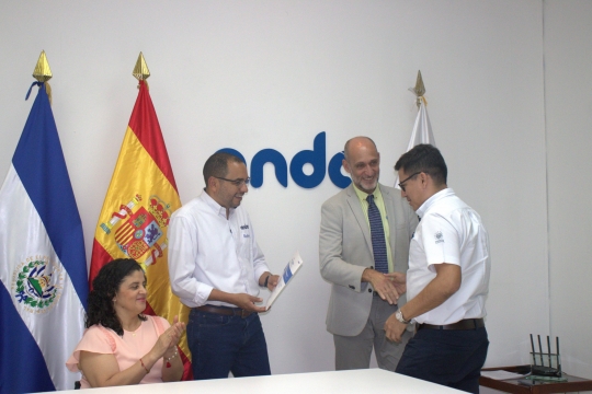 Reconocimiento de funcionarios de ANDA seleccionados para Becas MAEC MÁSTER AGUA