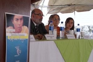 El ex procurador de Derechos Humanos de El Salvador, Óscar Luna; la responsable de Programas de AECID en El Salvador, Emma Sánchez; y la representante para Centroamérica de la FAD, Lucía Rodríguez;
