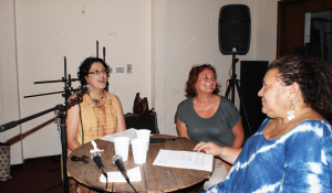 De izquierda a derecha: María Teresa Escalona, Beatriz Yarza y Margarita Posada.