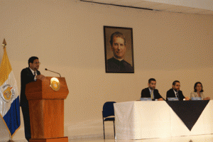 El director del ISNA, Luis Salazar, en el acto de clausura. 