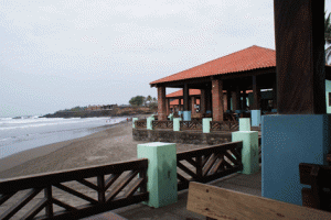 Dentro de las obras para el desarrollo económico se encuentran: 8 módulos de comedores en la Playa El Cuco y la planta de tratamiento de aguas residuales. Obras que contribuirán para que la industria del turismo se desarrolle como una alternativa de generación de nuevas oportunidades de empleo, ingreso y desarrollo sostenible.