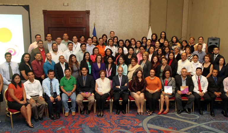 Personas que trabajan por la reducción de la desigualdad y de la discriminación de género: la Primera Promoción de la Escuela de Formación para la Igualdad Sustantiva