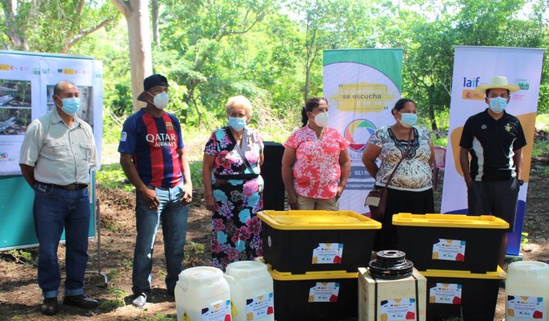 Entrega de kits de potabilización y protección personal a 10 sistemas de agua en La Libertad