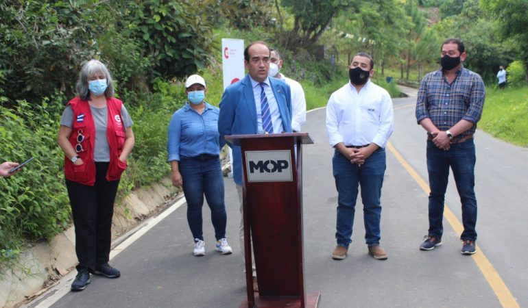 Proyecto Caminos Rurales: Inauguración del tramo San Miguel de Mercedes y San Antonio Los Ranchos, Chalatenango