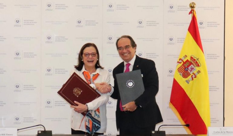 ESPAÑA Y EL SALVADOR FIRMAN UN NUEVO MARCO DE ASOCIACIÓN PAÍS POR MÁS DE 110 MILLONES DE EUROS CENTRADO EN LUCHA CONTRA LA POBREZA, EDUCACIÓN, IGUALDAD DE GÉNERO, AGUA Y SANEAMIENTO, DERECHOS HUMANOS Y APOYO AL SECTOR PÚBLICO